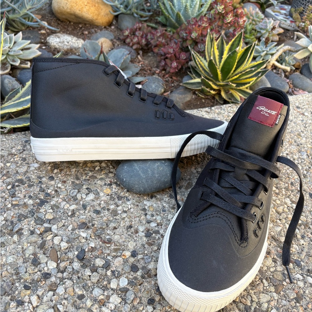 Globe Gilette Mid Black Sneakers Men’s Size 10.5 - Picture 15 of 17